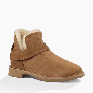 NWT - UGG Mckay Women's Ankle Boots - Chestnut🤎🍂